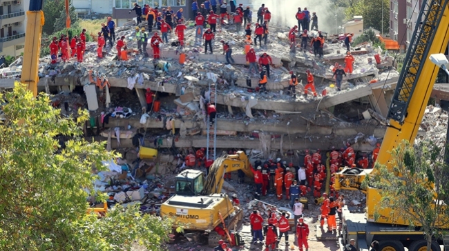土耳其强震遇难人数已超日本大地震！或有20万人仍被困废墟