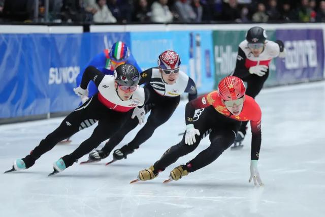 林孝峻世界杯男子500米两连冠 国际滑联：王者归来