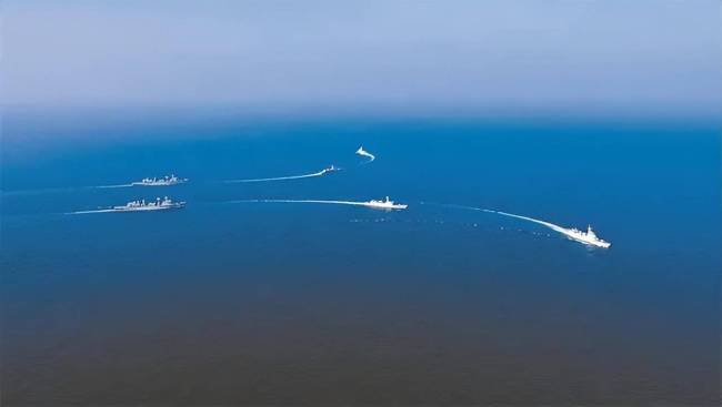 “脱岗了”中国海军亚丁湾护航军舰，咋跑到南非去参加军演？