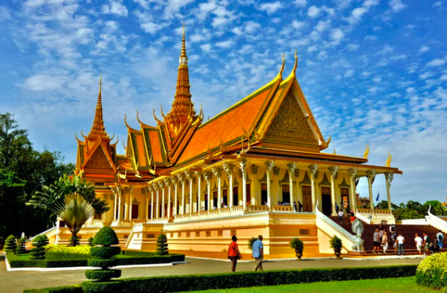 柬埔寨首相说中国发展让柬埔寨乃至整个东盟获利 缅甸请求协助停止内乱，菲律宾屡屡挑衅！