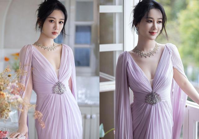 杨紫淡紫色薄纱长裙造型好美 妆容清透好看很干净