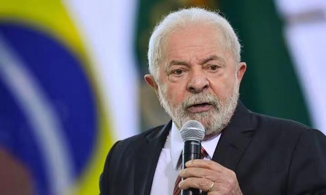 巴西总统因病将推迟访华 外交部：将继续同巴方保持沟通