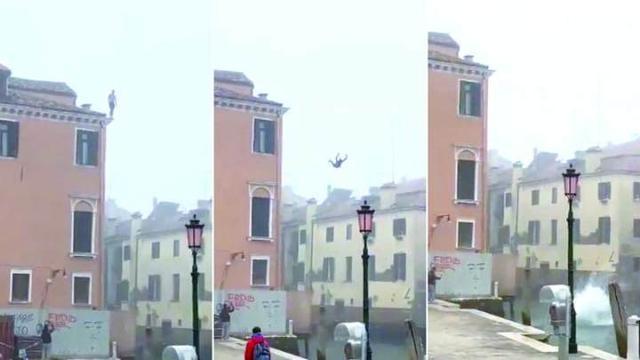 威尼斯市长斥跳运河男子：发一张“蠢货证”并踢上数脚
