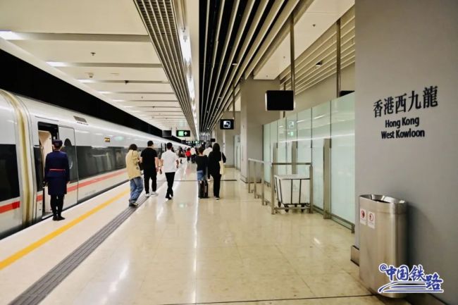 4月1日起 多地往返香港高铁列车恢复开行 全国66个火车站直通香港西九龙站！