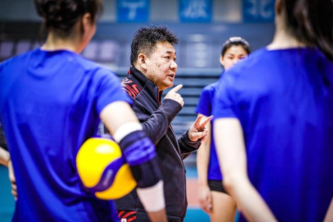 中国女排抵达漳州集训，备战世界女排联赛、巴黎奥运会资格赛、杭州亚运会等赛事