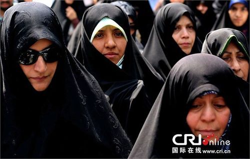 伊朗将监控未戴头巾女性：公共场所安装摄像头