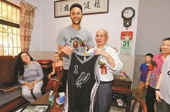NBA球员球员凯尔·安德森回应入籍中国传闻：我的根在中国！