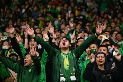 外媒谈新赛季中超：中国的体育运动开始恢复正常，让球迷“疯狂”