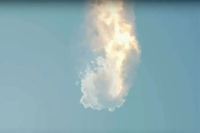SpaceX星舰发射失败在高空爆炸 马斯克回应：恭喜SpaceX团队！