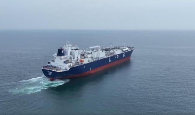 全球首艘93000立方米LNG船将交付