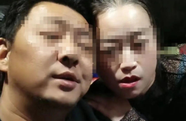 10岁男孩身亡嫌疑人落网：亲妈后爸被抓！